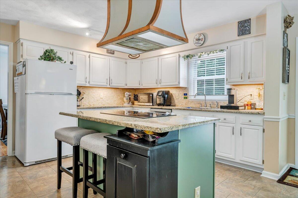201 Jay Ridge Road Cloverdale, VA 24077 - Photo 17 of 65 17-MIB08133