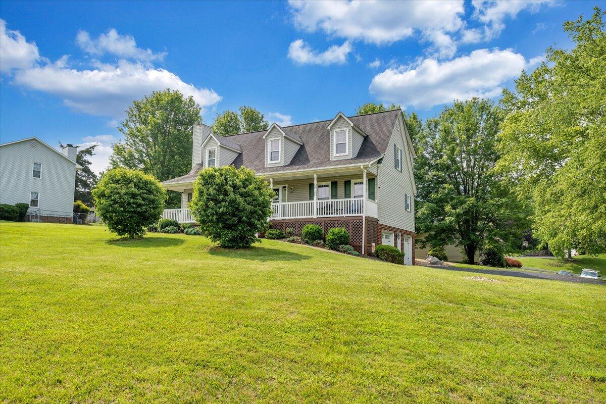 201 Jay Ridge Road Cloverdale, VA 24077 - Photo 57 of 65 57-MIB08262