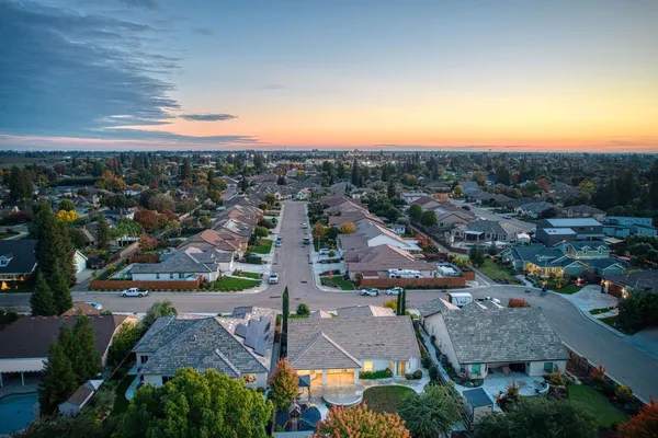 $850,000 | 2115 Sophia Lane, Kingsburg, CA 93631