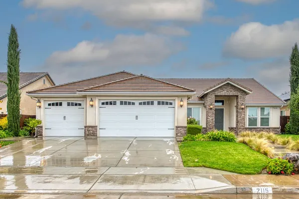 $850,000 | 2115 Sophia Lane, Kingsburg, CA 93631