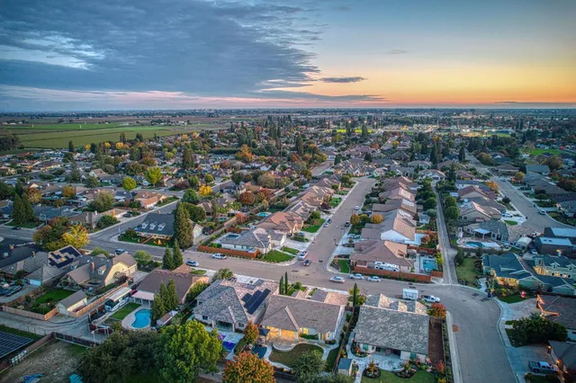 $899,000 | 2115 Sophia Lane, Kingsburg, CA 93631