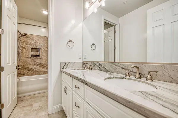 $850,000 | 2115 Sophia Lane, Kingsburg, CA 93631