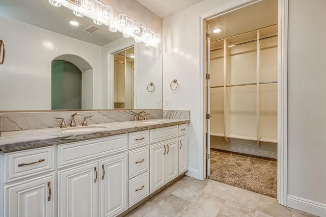 $899,000 | 2115 Sophia Lane, Kingsburg, CA 93631