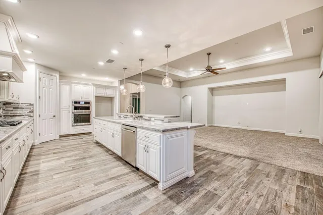 $899,000 | 2115 Sophia Lane, Kingsburg, CA 93631