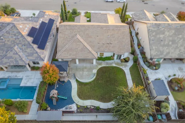 $899,000 | 2115 Sophia Lane, Kingsburg, CA 93631