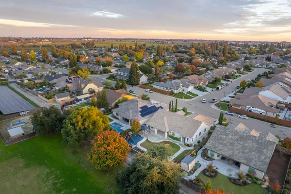 $850,000 | 2115 Sophia Lane, Kingsburg, CA 93631