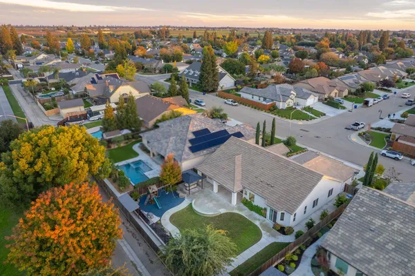 $850,000 | 2115 Sophia Lane, Kingsburg, CA 93631