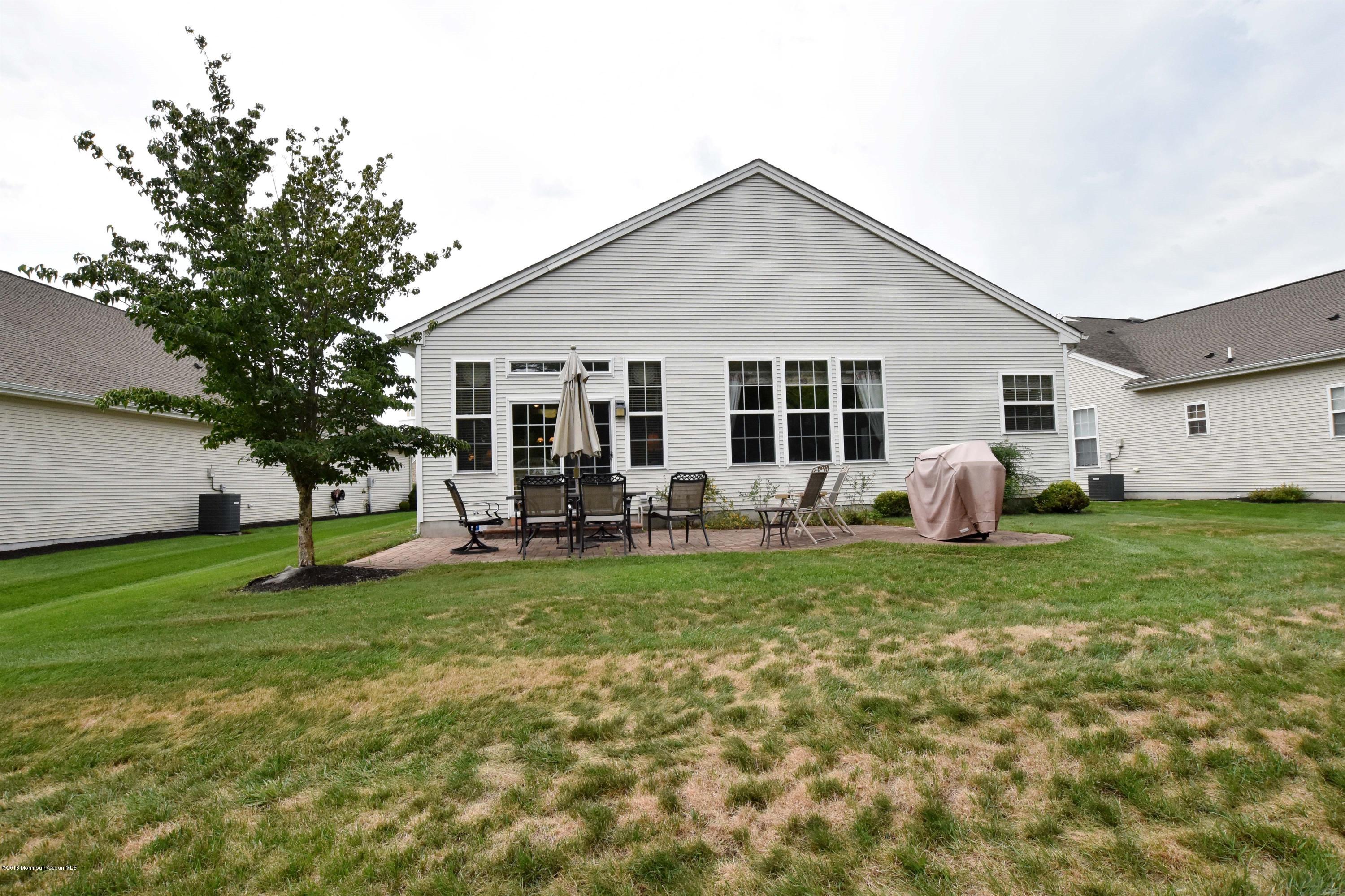 6 Nottingham Way Jackson, NJ 08527 - Photo 15 of 32 Rear View
