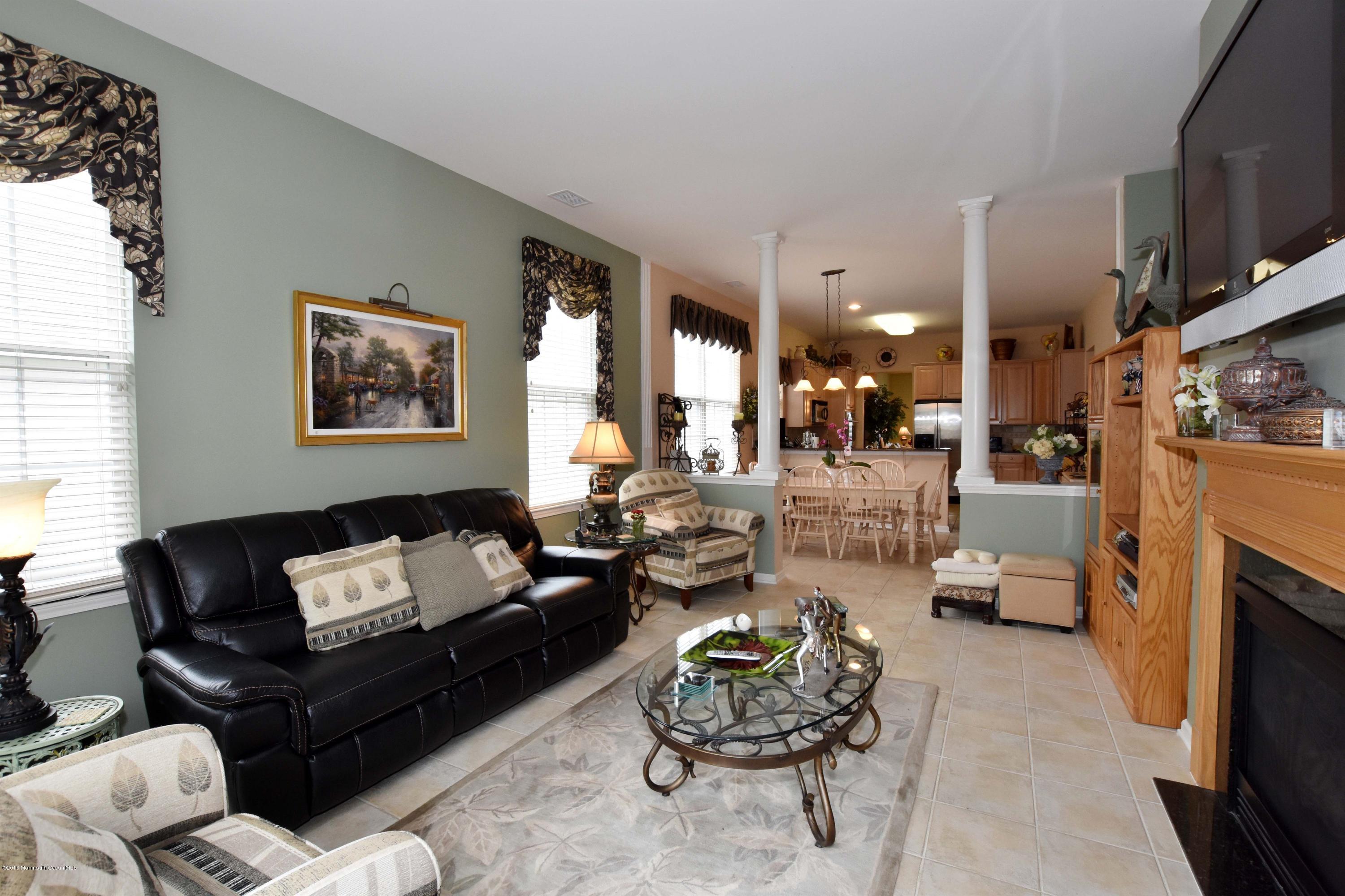 6 Nottingham Way Jackson, NJ 08527 - Photo 9 of 32 Family Room