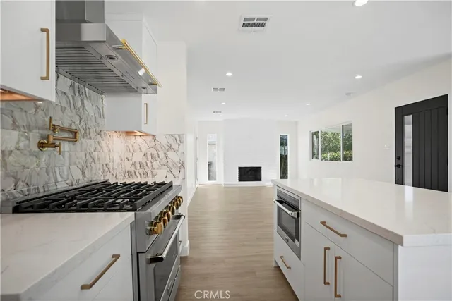 $1,549,000 | 1230 Spazier Avenue, Glendale, CA 91201