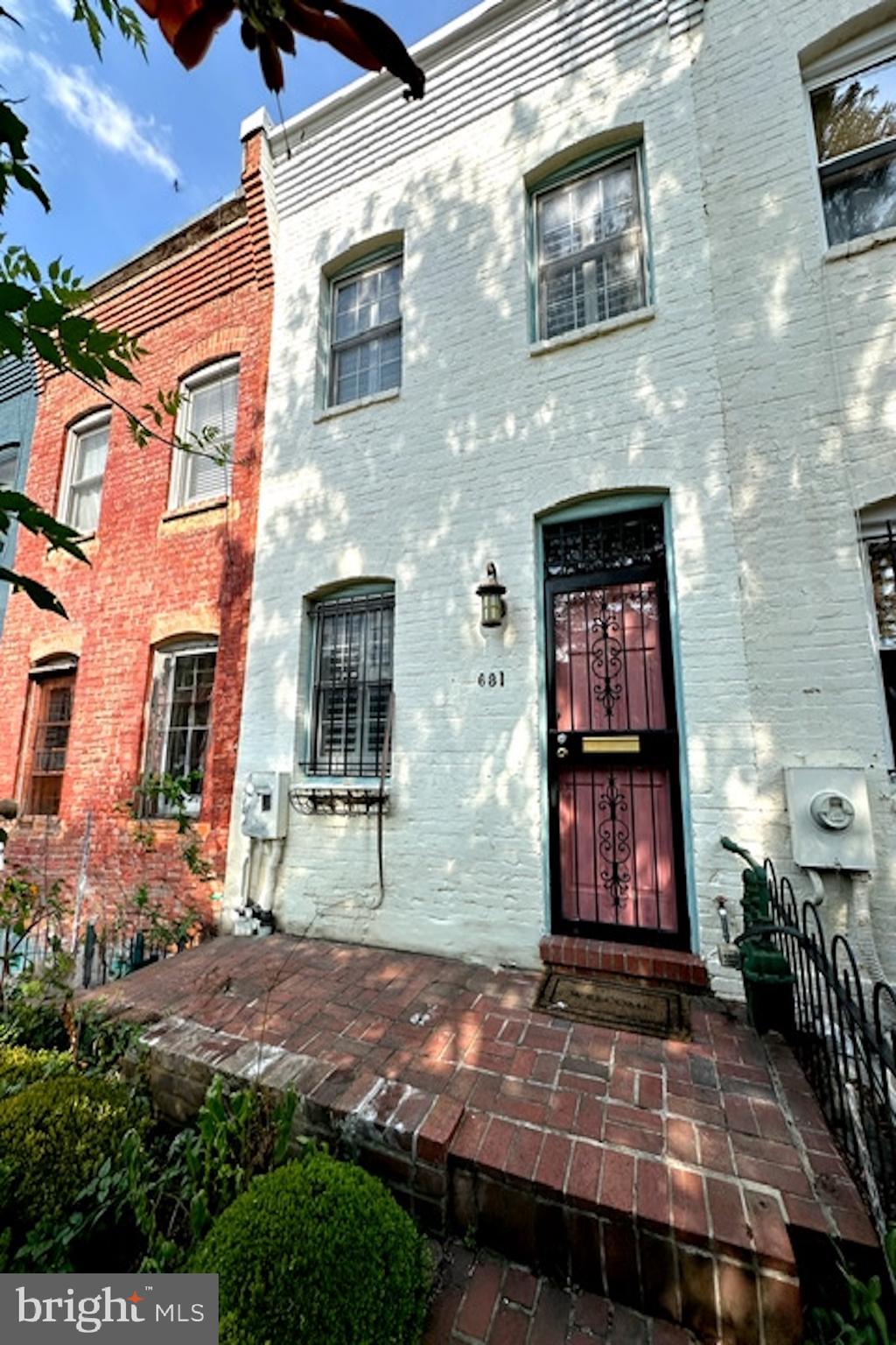 631 11th St Northeast  