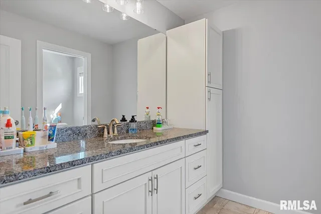 $579,900 | 1109 Lightstone Court, Sherman, IL 62684