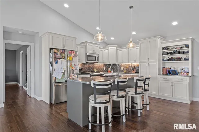 $599,000 | 1109 Lightstone Court, Sherman, IL 62684