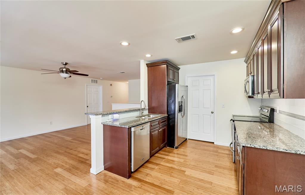 70 Round Table Court Winfield, MO 63389 - Photo 13 of 56