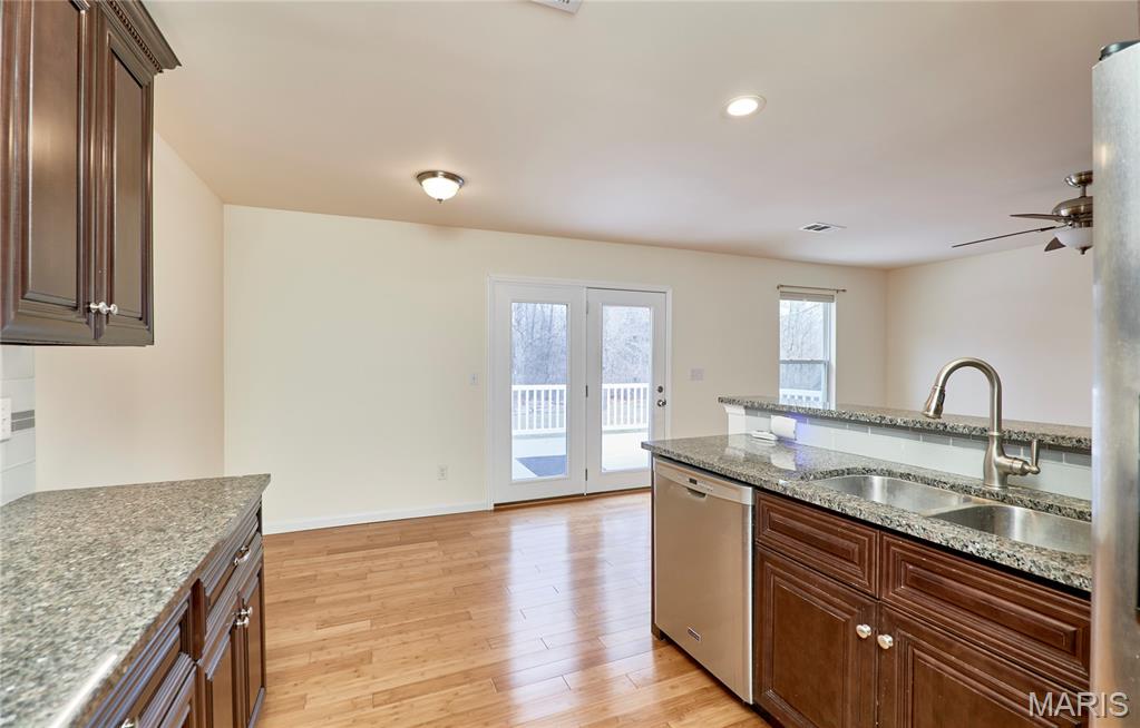 70 Round Table Court Winfield, MO 63389 - Photo 18 of 56