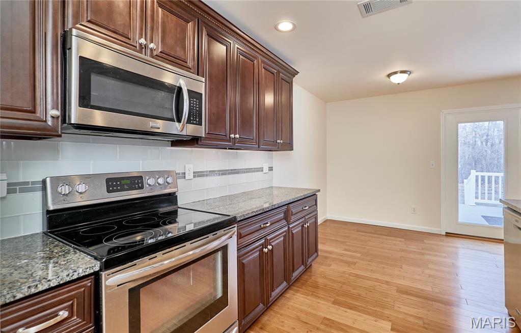 70 Round Table Court Winfield, MO 63389 - Photo 19 of 56