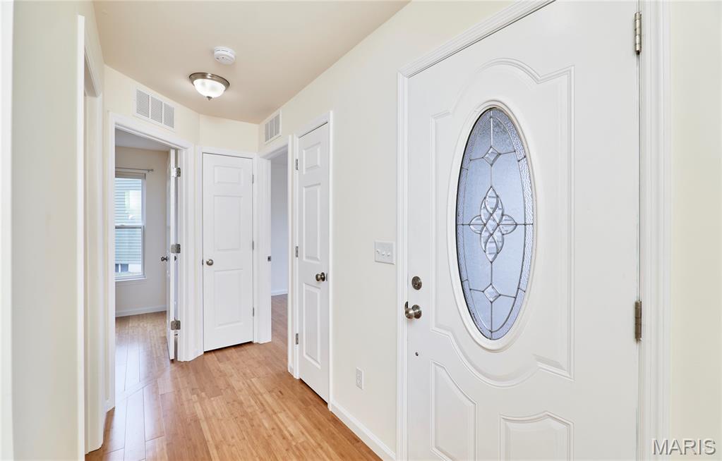 70 Round Table Court Winfield, MO 63389 - Photo 5 of 56