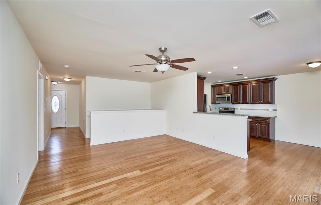 70 Round Table Court Winfield, MO 63389 - Photo 9 of 56