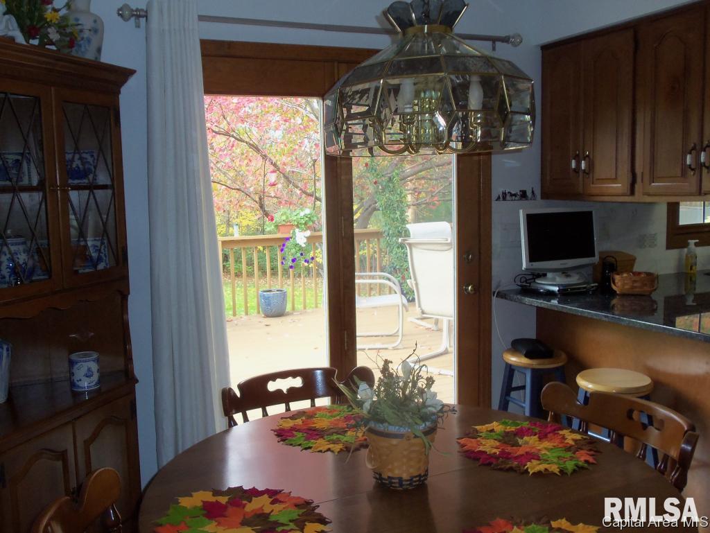 817 High Pointe Drive Springfield, IL 62702 - Photo 6 of 14