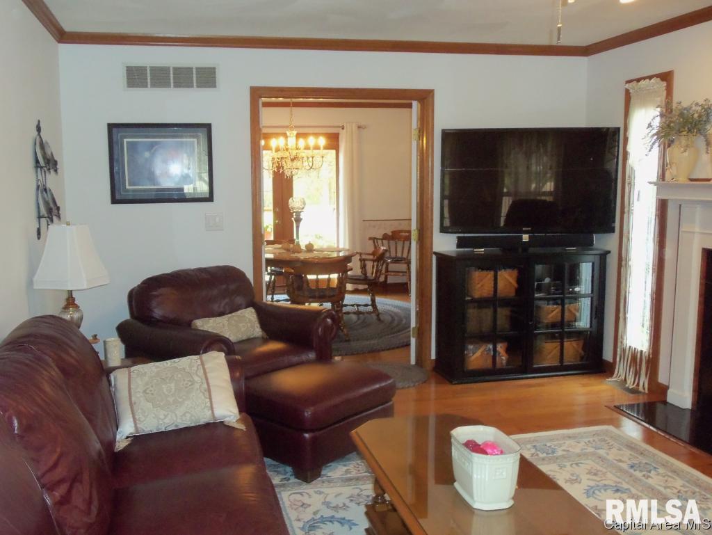 817 High Pointe Drive Springfield, IL 62702 - Photo 8 of 14