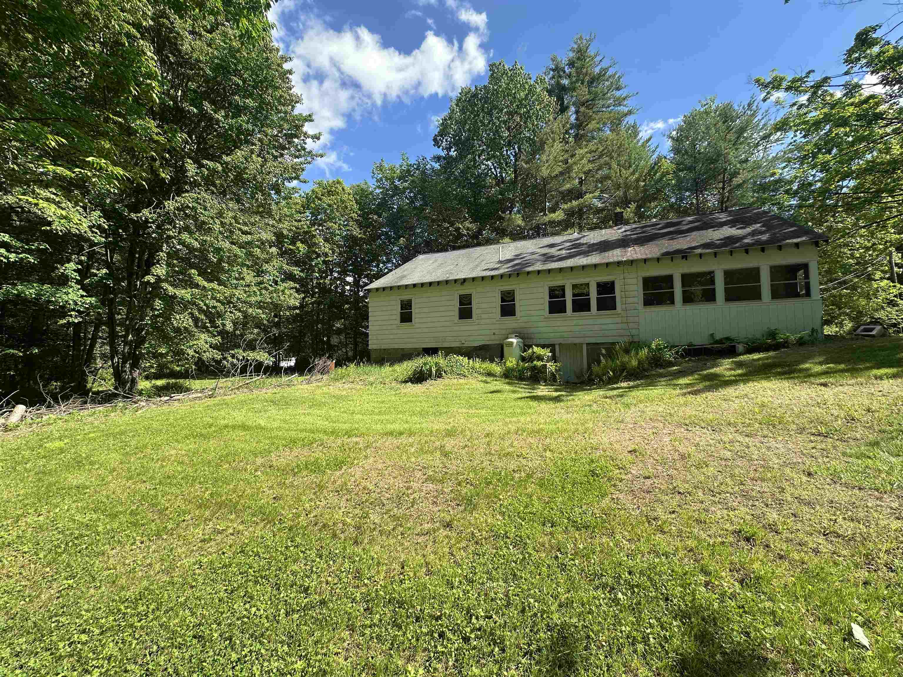 85 Holt Road Wilton, NH 03086 - Photo 17 of 28