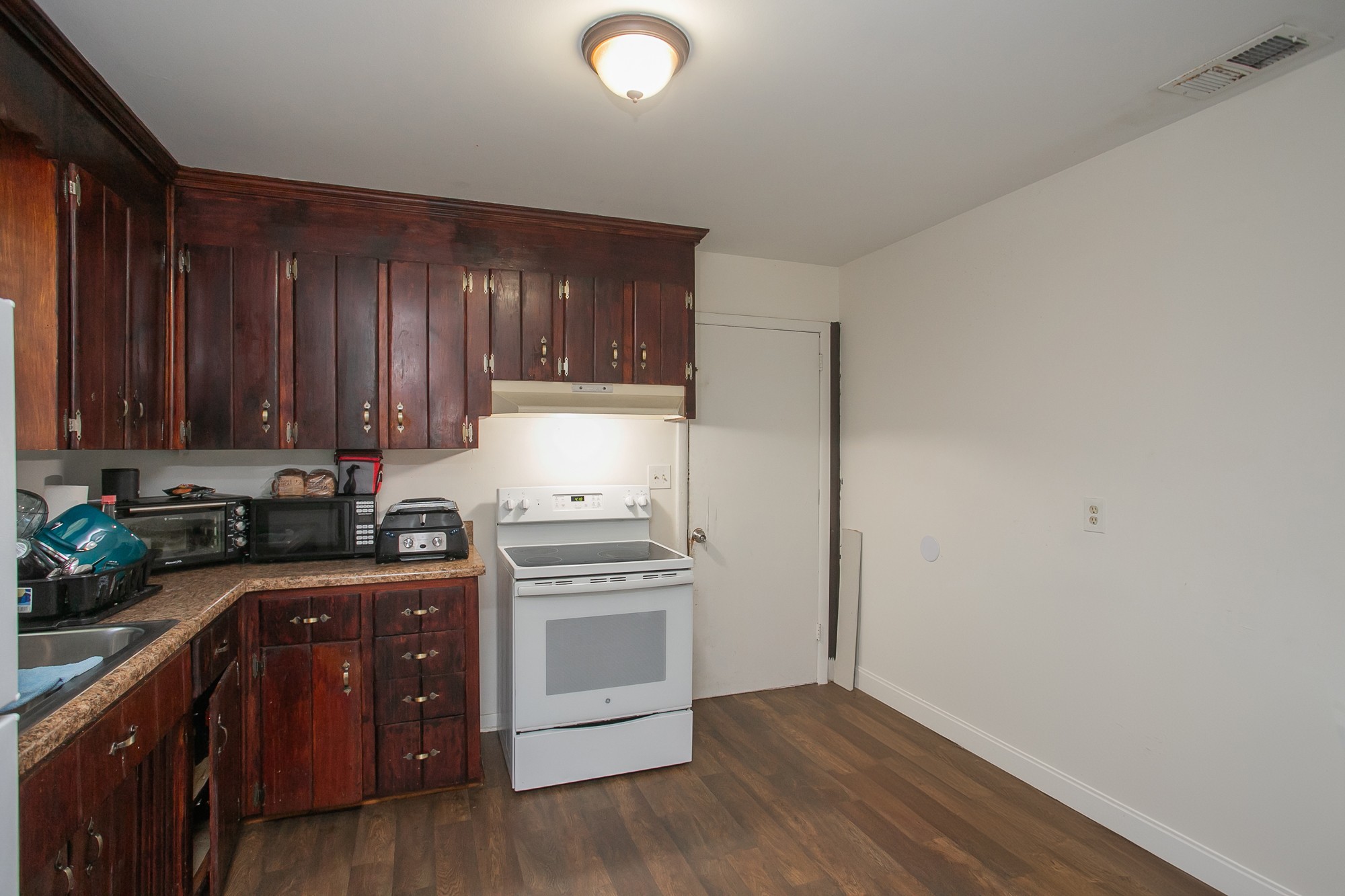 1236 Briarville Road Madison, TN 37115 - Photo 6 of 18 Gallery Image 6