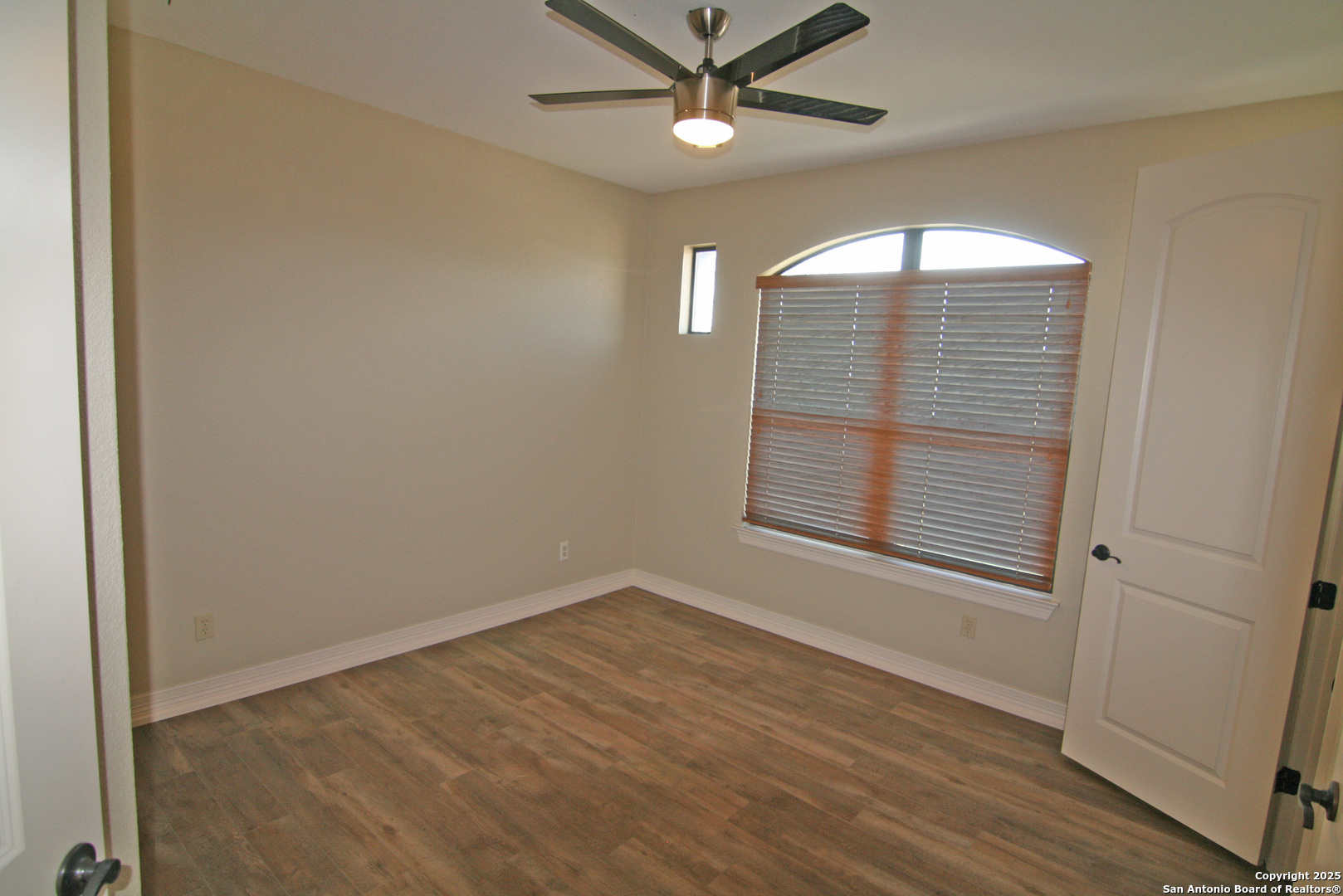 130 Pr 4625, Unit 7 Castroville, TX 78009 - Photo 13 of 17