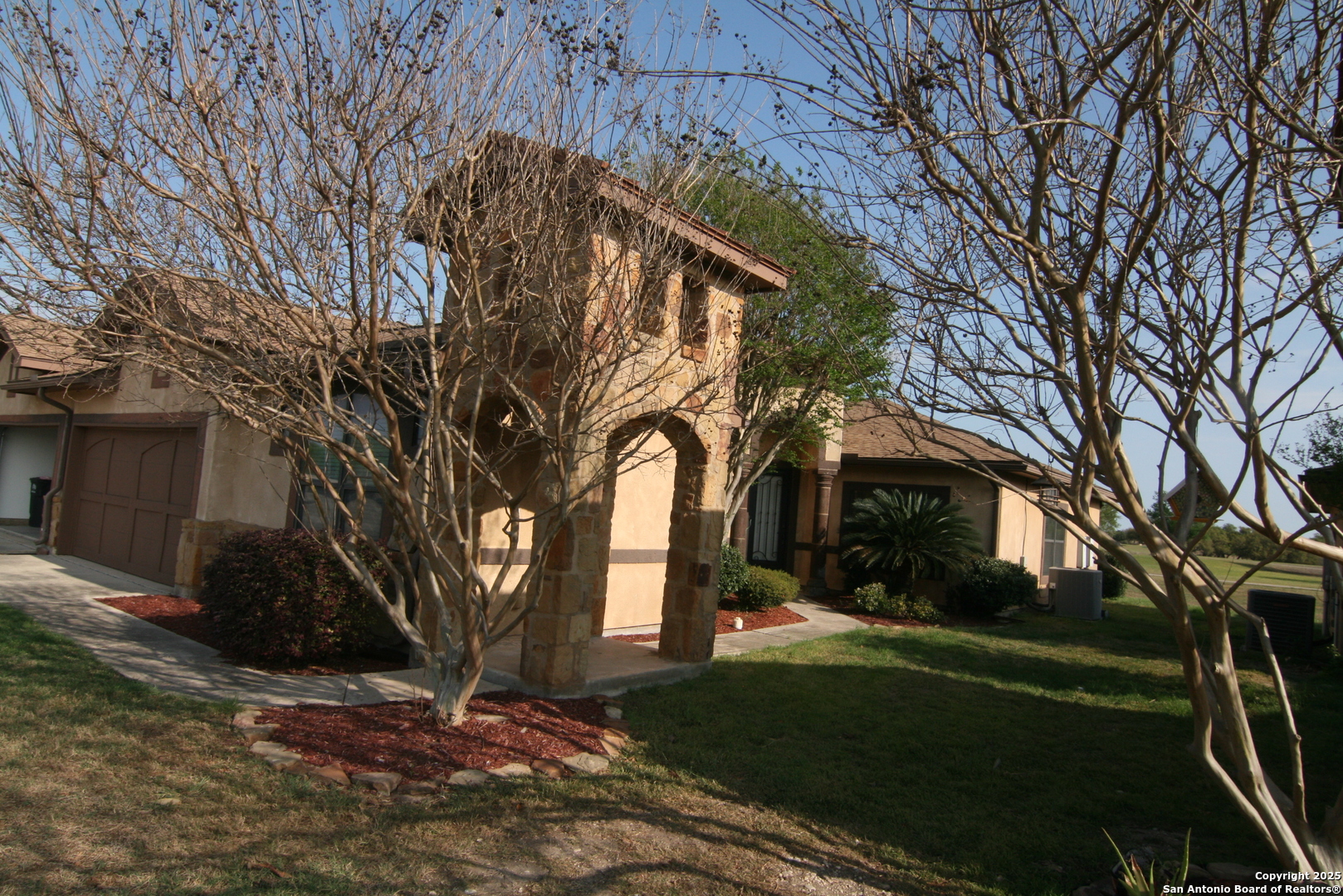 130 Pr 4625, Unit 7 Castroville, TX 78009 - Photo 3 of 17