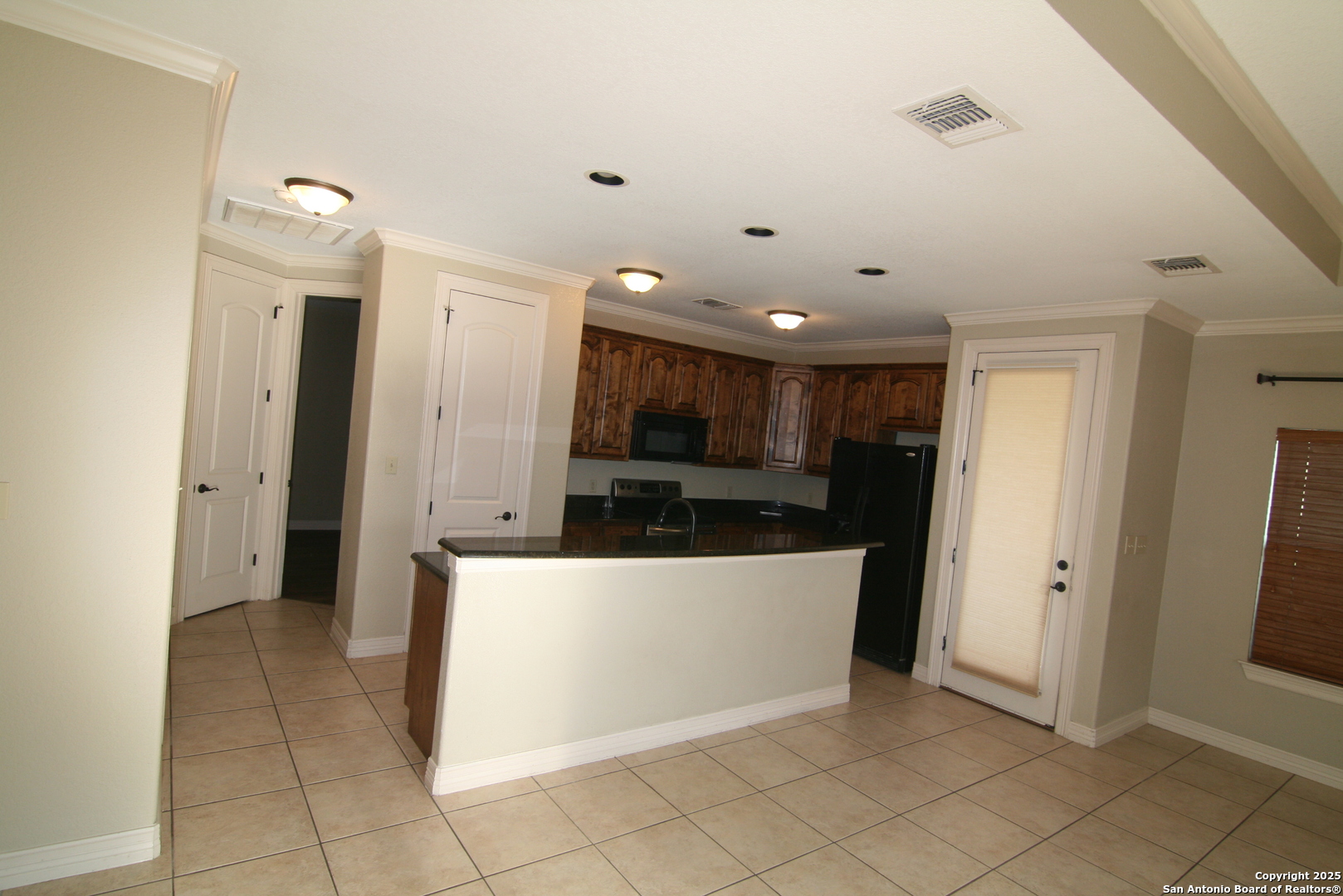 130 Pr 4625, Unit 7 Castroville, TX 78009 - Photo 5 of 17