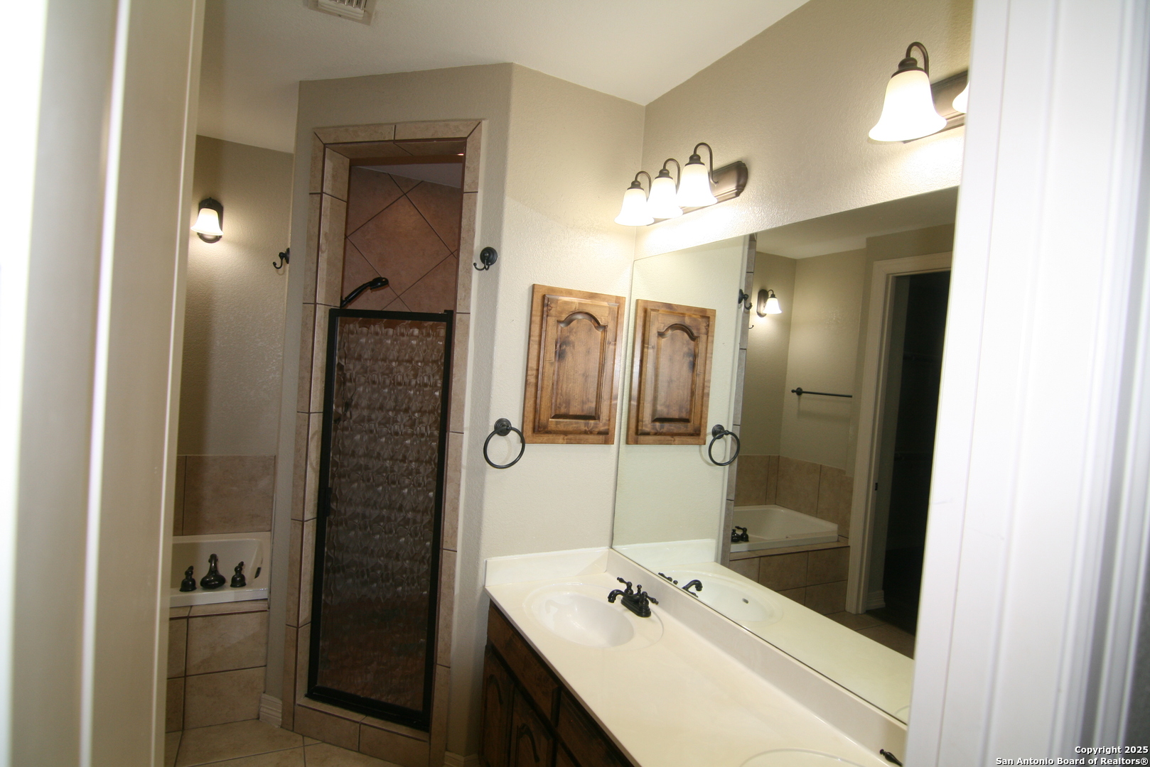 130 Pr 4625, Unit 7 Castroville, TX 78009 - Photo 10 of 17