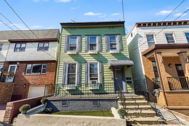 $2,900 | 85 Stuyvesant Avenue, Unit 1, Jersey City, NJ 07306