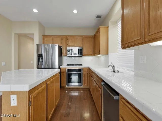 $4,500 | 3865 Angeline Street, Newbury Park, CA 91320