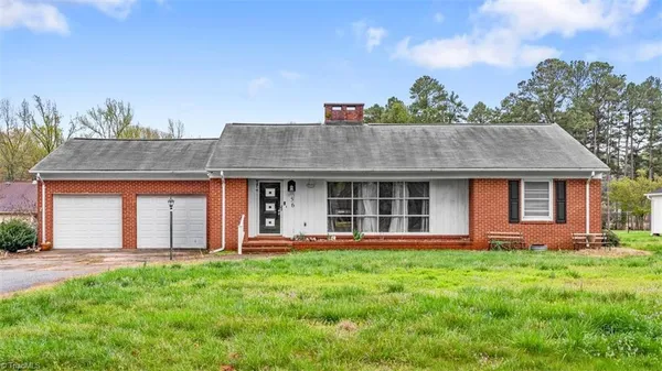 $205,000 | 56 North Hillcrest Road, Siler City, NC 27344