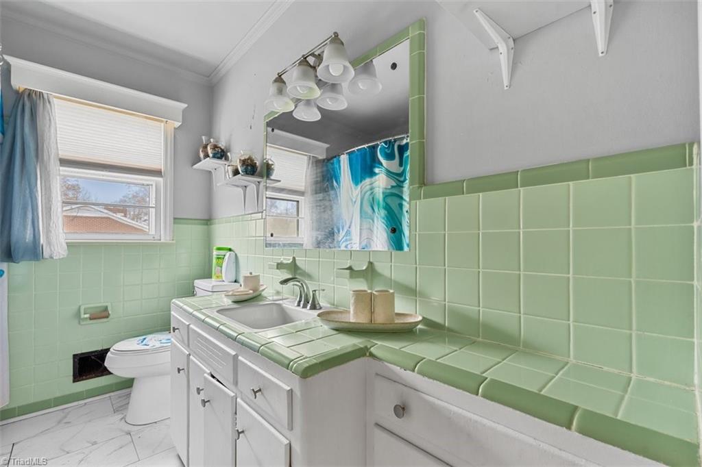 56 North Hillcrest Road Siler City, NC 27344 - Photo 11 of 19