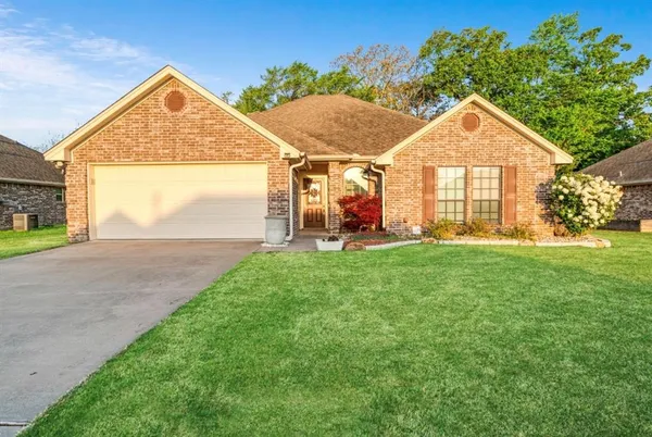 $255,000 | 90 44th Street Southwest, Paris, TX 75460