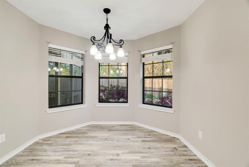 90 44th Street Southwest Paris, TX 75460 - Photo 7 of 17 a view of an empty room with a window