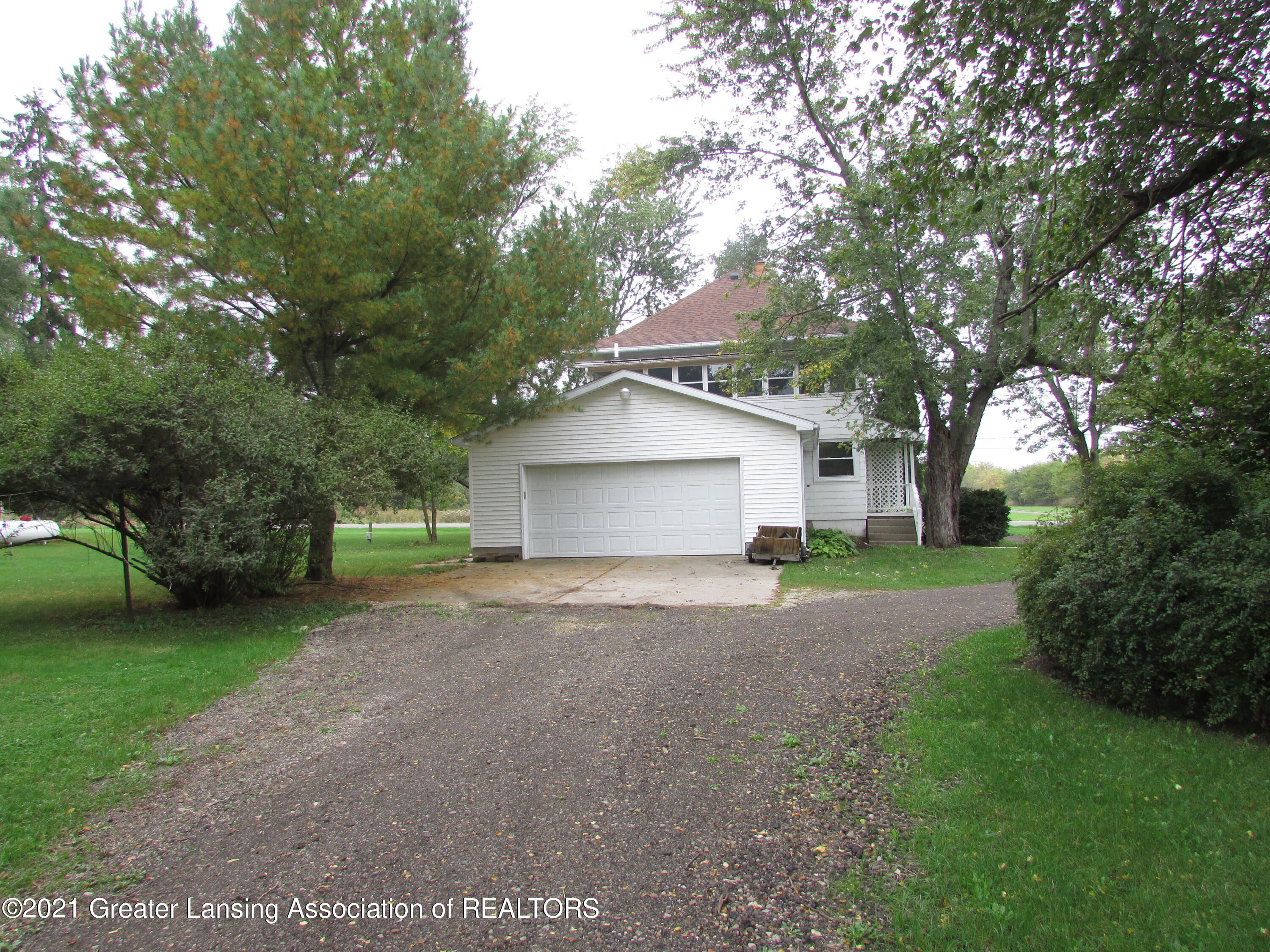 1398 Hagadorn Road Mason, MI 48854 - Photo 33 of 36 IMG_4352