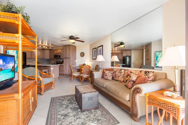 $675,000 | 938 South Kihei Road, Unit 403, Kihei, HI 96753