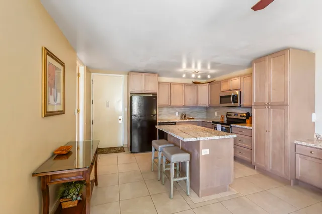 $675,000 | 938 South Kihei Road, Unit 403, Kihei, HI 96753