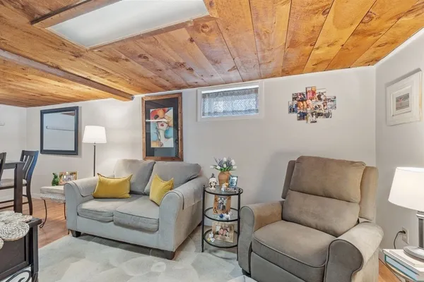 $709,900 | 469 Lake Avenue, Worcester, MA 01604