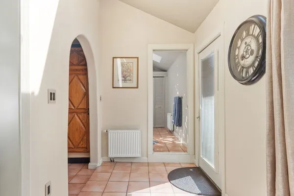 $709,900 | 469 Lake Avenue, Worcester, MA 01604