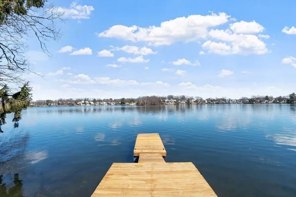 $709,900 | 469 Lake Avenue, Worcester, MA 01604