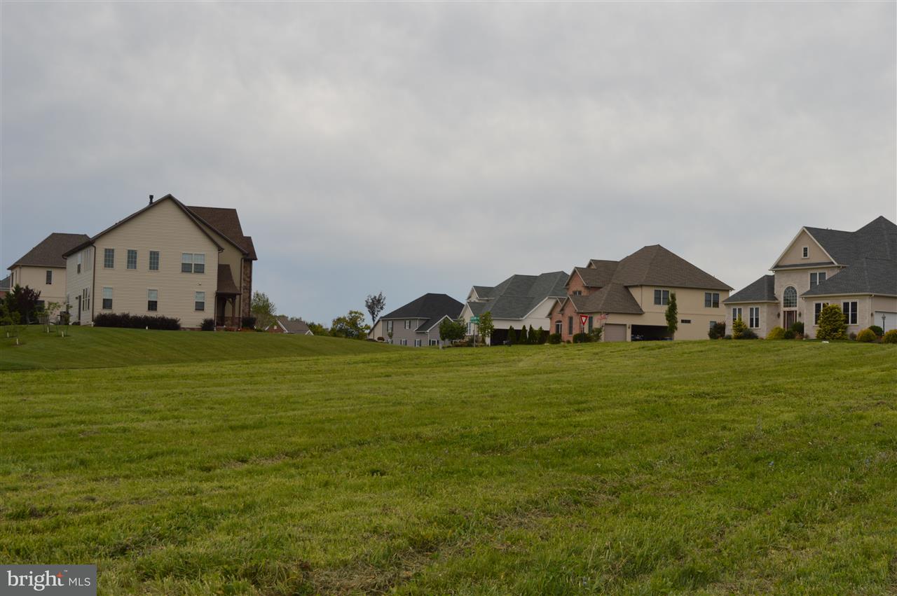 951 Bedford Road, Unit 118 York, PA 17404 - Photo 11 of 15 Gallery Image 11