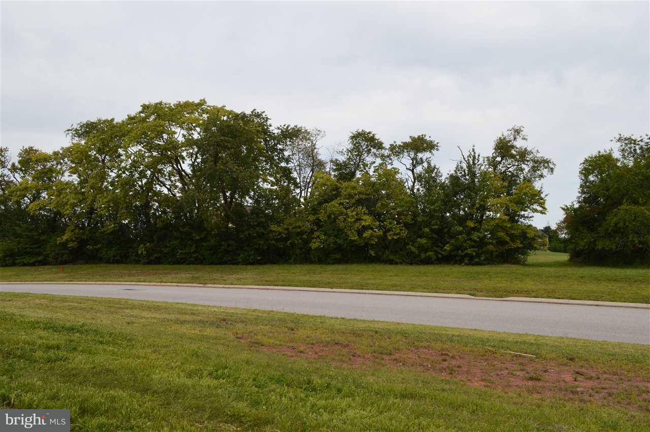 951 Bedford Road, Unit 118 York, PA 17404 - Photo 13 of 15 Gallery Image 13