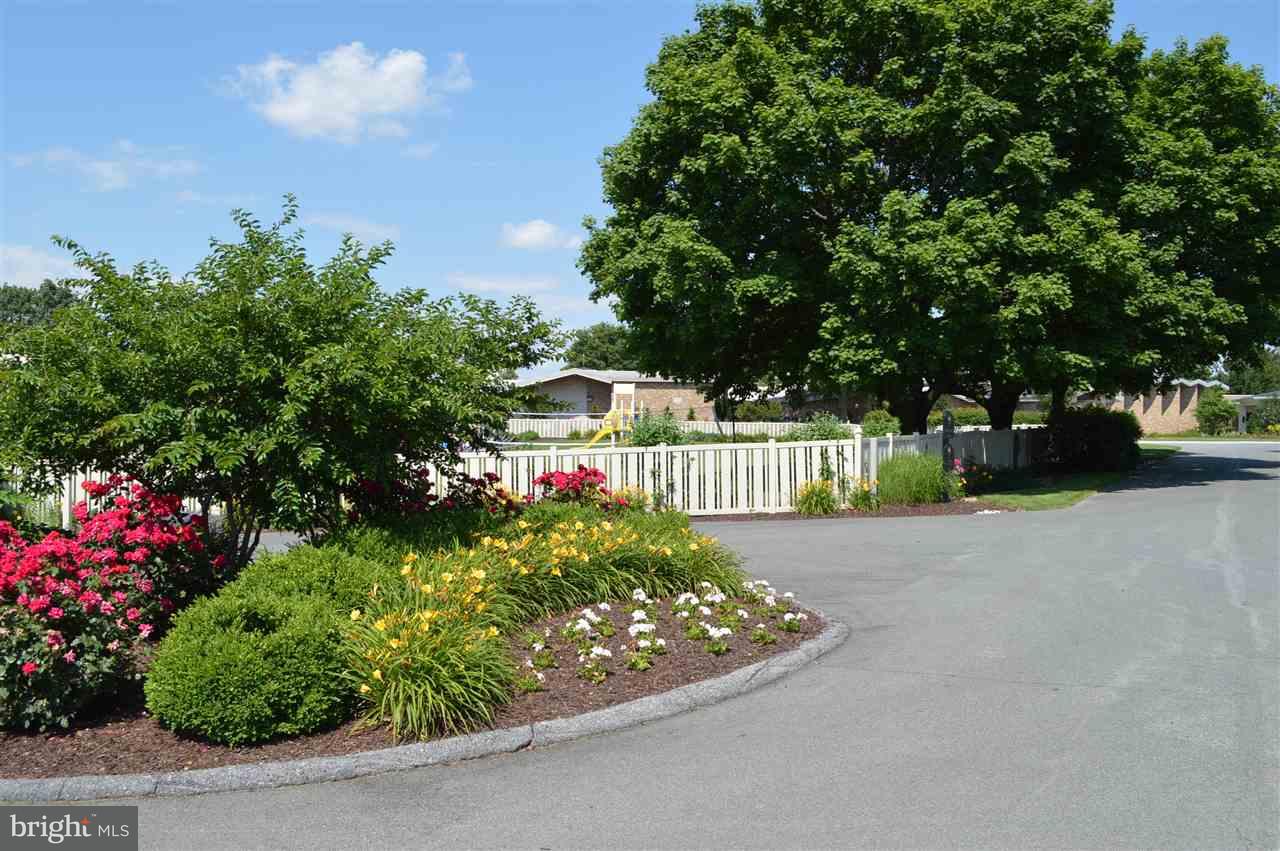 951 Bedford Road, Unit 118 York, PA 17404 - Photo 9 of 15 Gallery Image 9