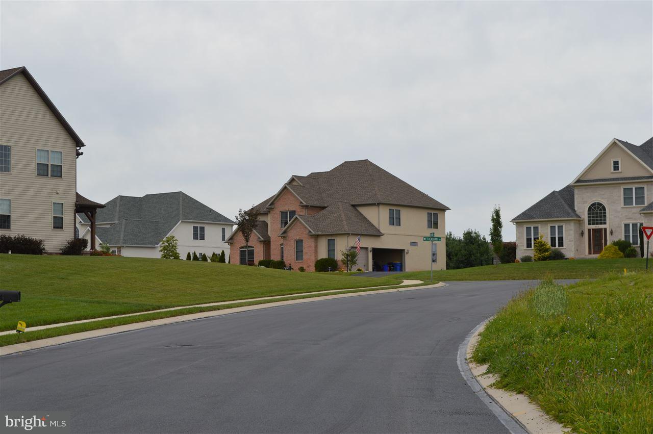 951 Bedford Road, Unit 118 York, PA 17404 - Photo 10 of 15 Gallery Image 10