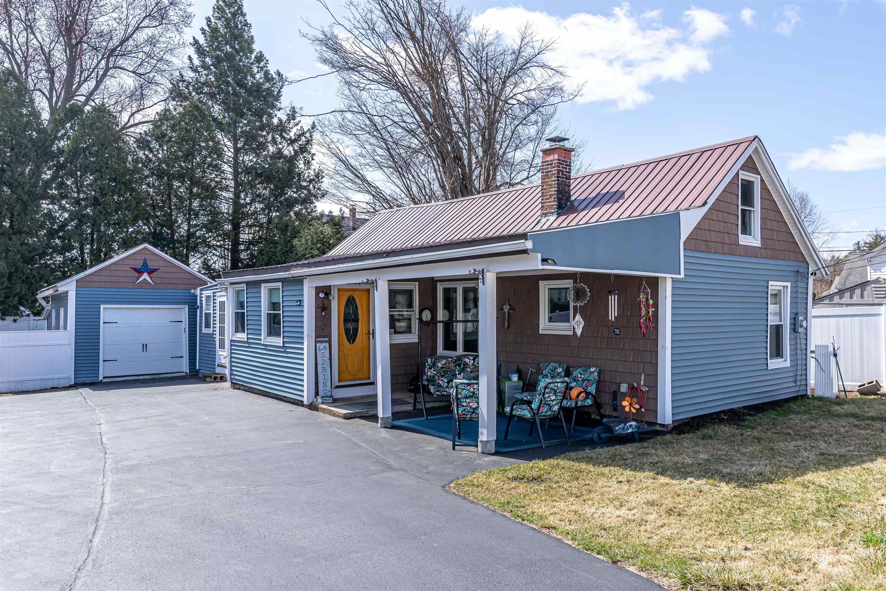 74 Depot Road Manchester, NH 03103 - Photo 1 of 28