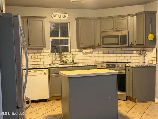 $259,000 | 31 Escape Drive, Carriere, MS 39426