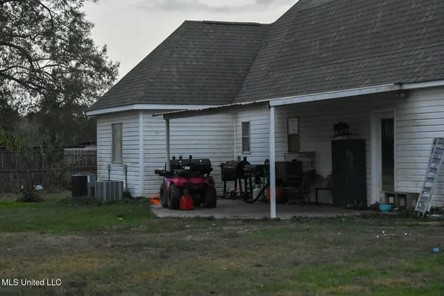 $259,000 | 31 Escape Drive, Carriere, MS 39426