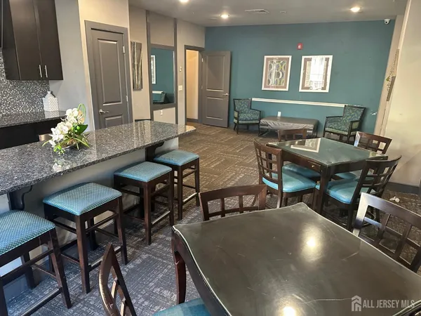 $2,050 | 88 Roosevelt Avenue, Unit 404, Carteret, NJ 07008